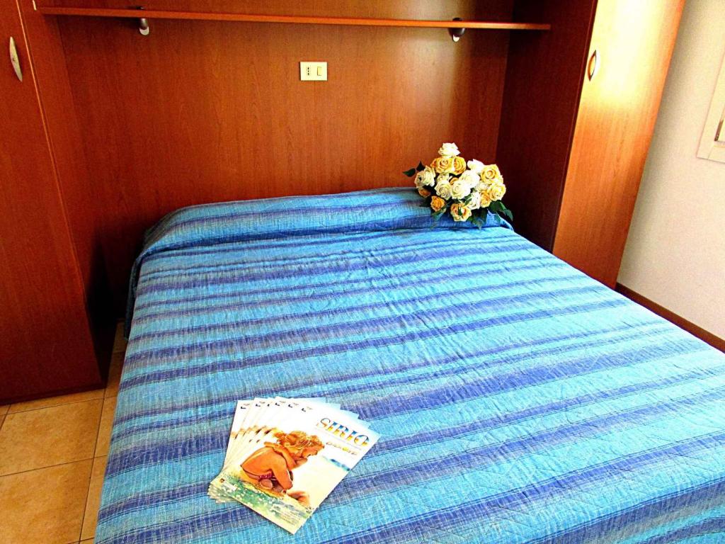 A bed or beds in a room at Apartment in Bibione 24583