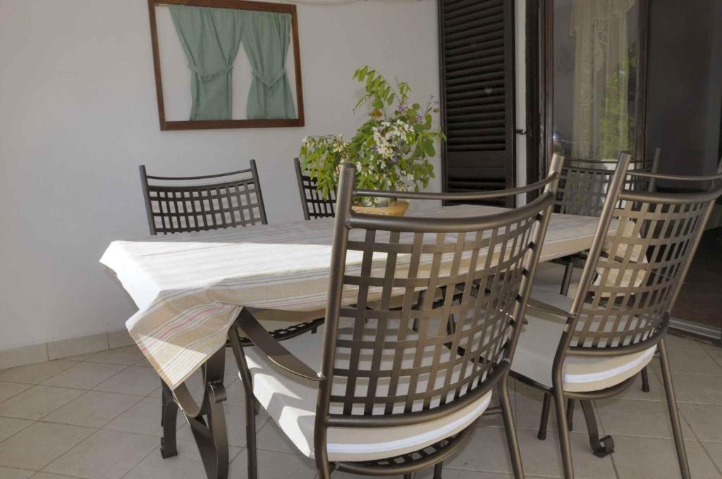 Fotografie z fotogalerie ubytování Apartments in Starigrad-Paklenica 6778 v destinaci Punta