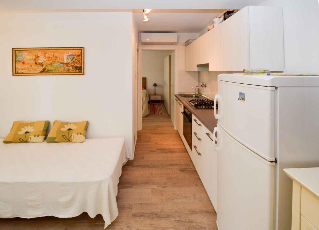 Kuchyňa alebo kuchynka v ubytovaní Pula Apartment 5