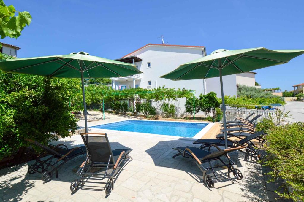 Bazén v ubytovaní Pula Apartment 5 alebo v jeho blízkosti