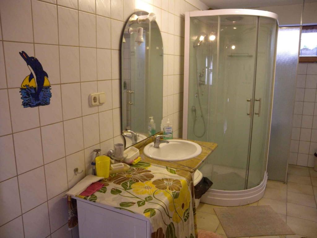 Kúpeľňa v ubytovaní Apartment Balatonbereny 1