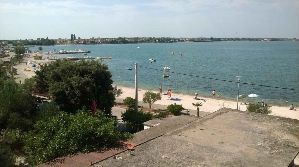 Zdjęcie z galerii obiektu Holiday home in Vrsi/Zadar Riviera 7847 w mieście Kod Mula