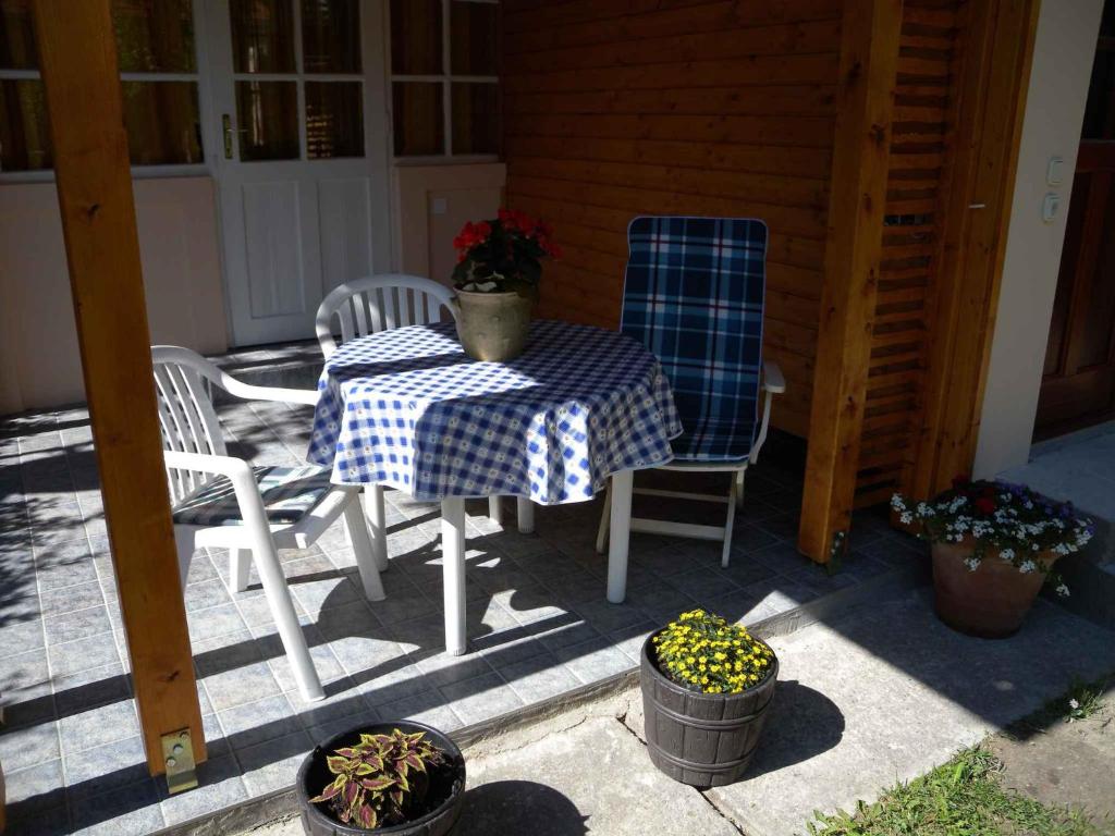 Fotografia z galérie ubytovania Holiday home in Balatonfenyves 18357 v destinácii Balatonfenyves