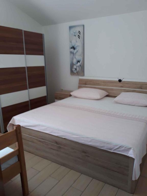 Fotografia z galérie ubytovania Apartment in Pag/Insel Pag 15889 v destinácii Stari Okić