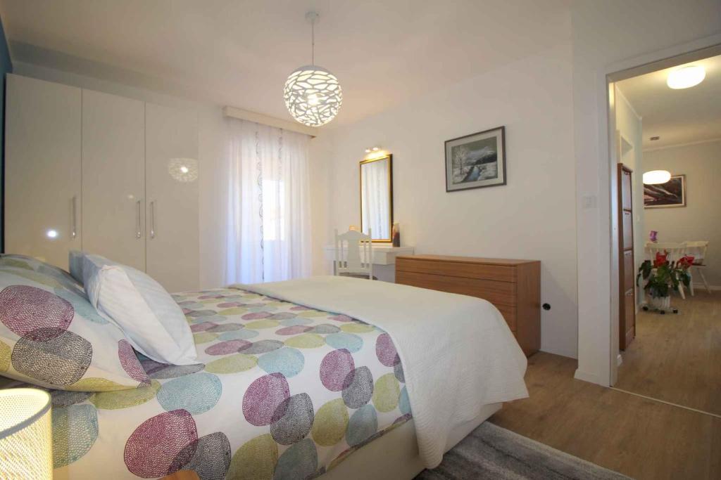 Postel nebo postele na pokoji v ubytování Apartment in Porec/Istrien 10446