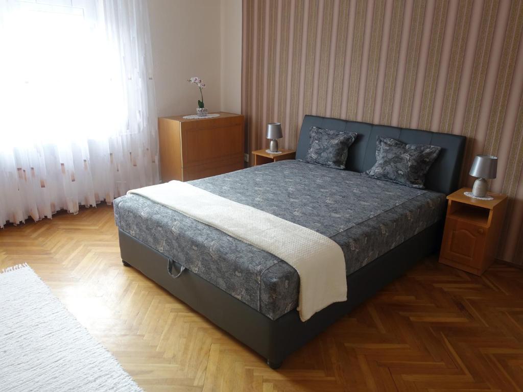 Posteľ alebo postele v izbe v ubytovaní Apartment in Siofok/Balaton 19992