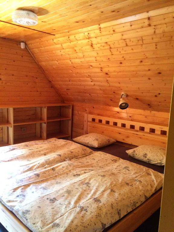 Fotografie z fotogalerie ubytování Holiday home in Hertvikovice 2320 v destinaci Hertvíkovice