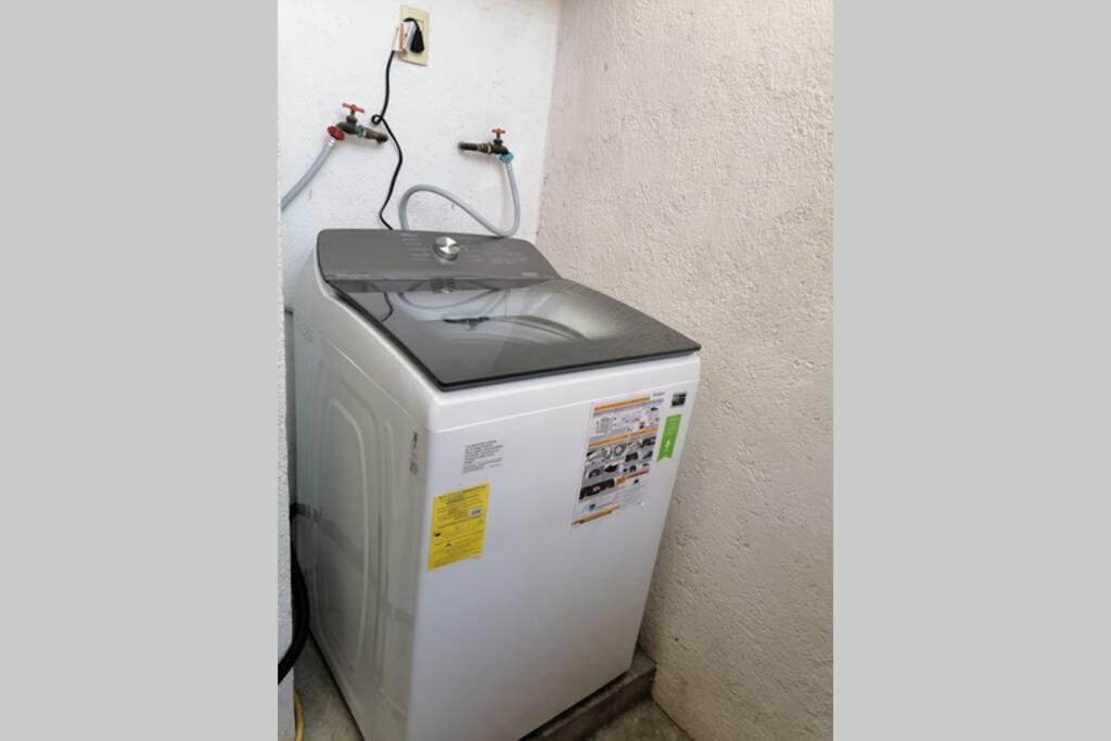 Bonita casa amueblada para 12 personas a 3 Kms del centro Cuernavaca - Maison De Trois Chambres