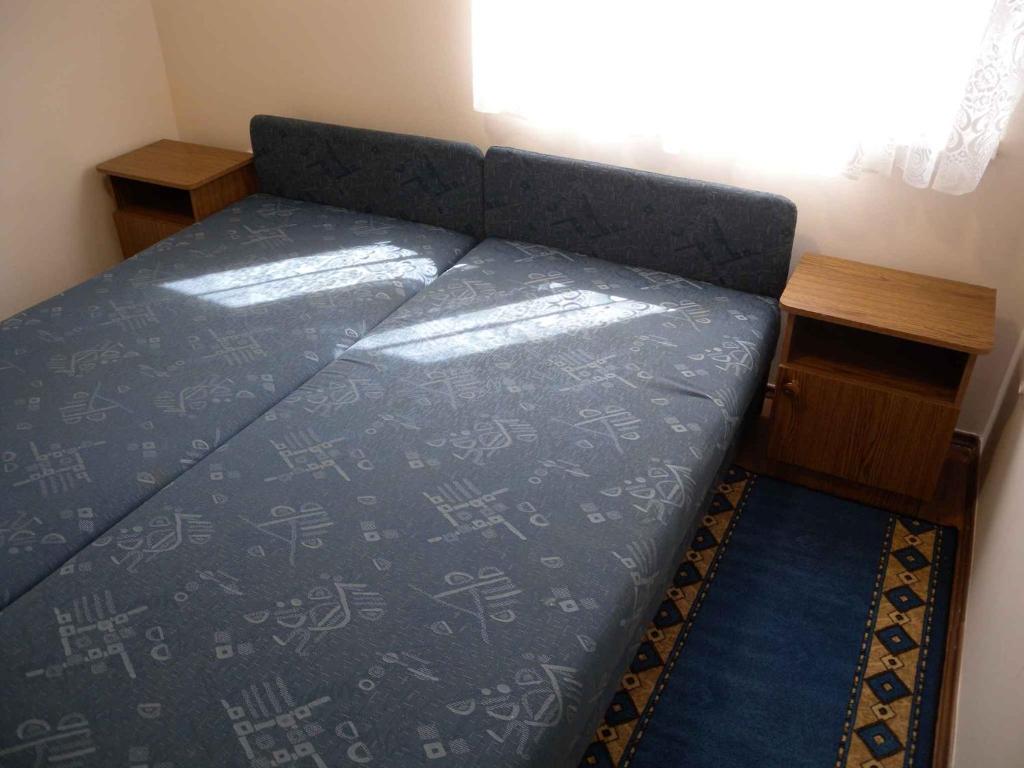 Posteľ alebo postele v izbe v ubytovaní Apartment Balatonfenyves - Balaton 18390