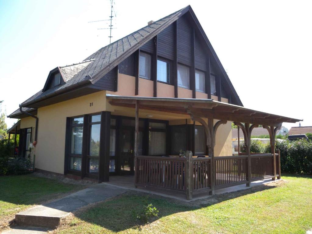 Holiday home Balatonbereny/Balaton 18113 8649 Part kép - 1