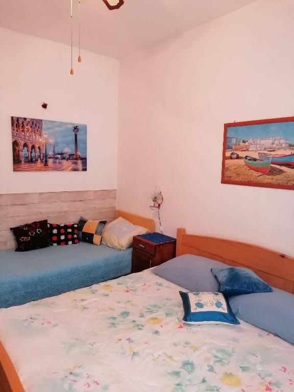 Posteľ alebo postele v izbe v ubytovaní Apartment Jablanac 1