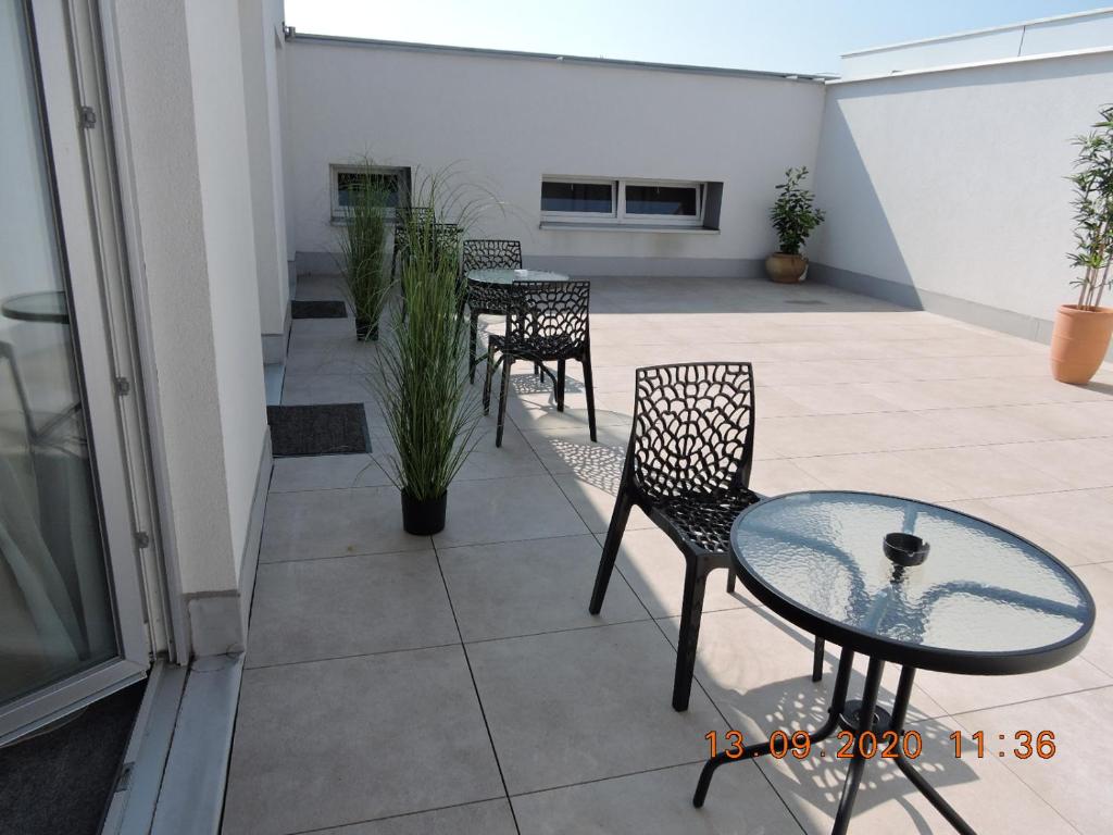 A balcony or terrace at Primma Hotel