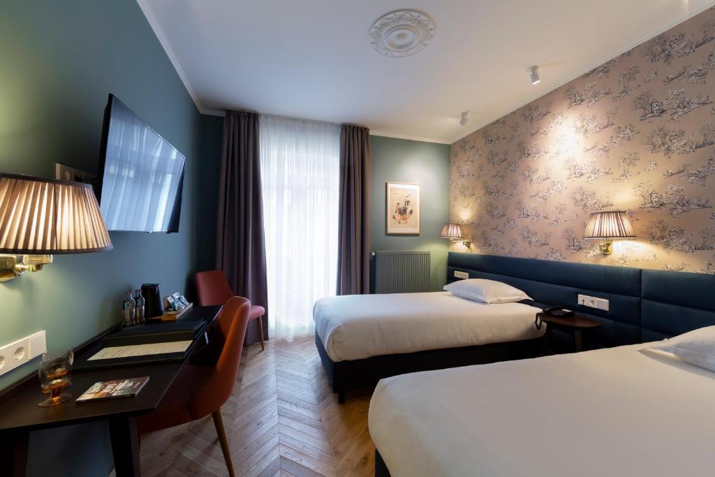 Hotel Perrin - former Carlton - Resim 10