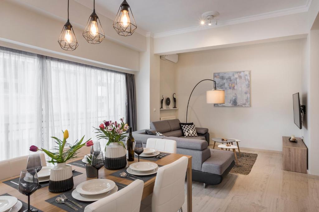 A seating area at Old Harbor Apartment Luxury Living Chania