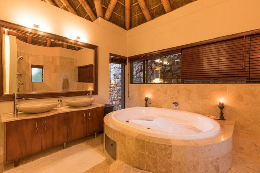 Sea Breeze Villa - Image 7