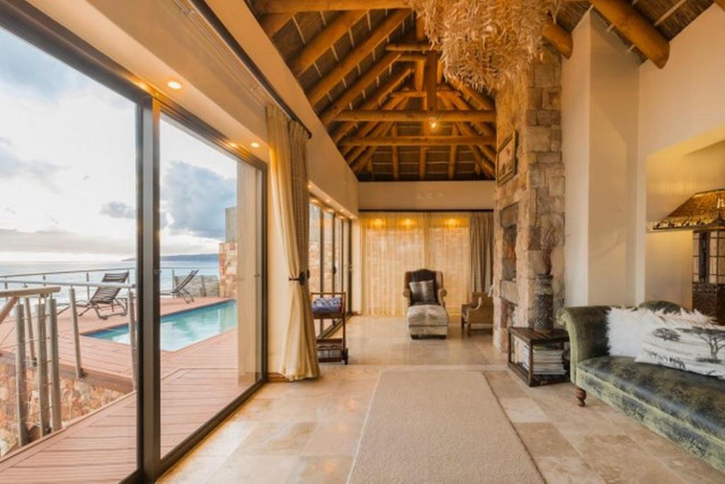 Sea Breeze Villa - Image 14