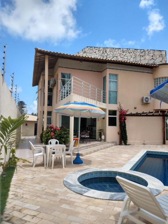 Hồ bơi trong/gần Casa na Barra de São Miguel
