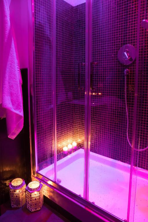 A bathroom at Chroma Italy - Chroma Pente