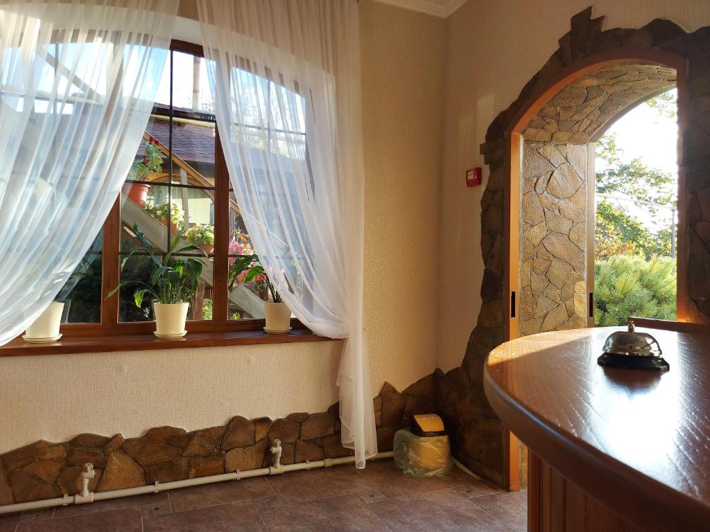 Fotografie z fotogalerie ubytování Готель "Монастирський" v destinaci Putyvlʼ