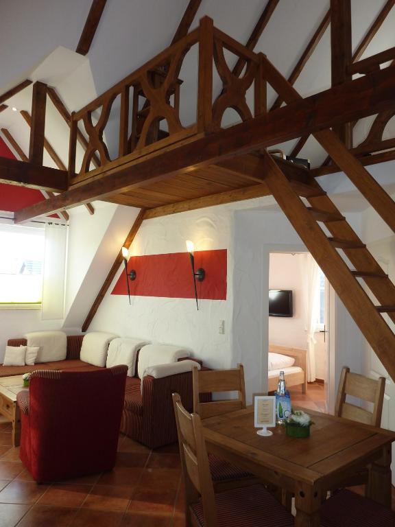 Zum Schlangenkönig - 13