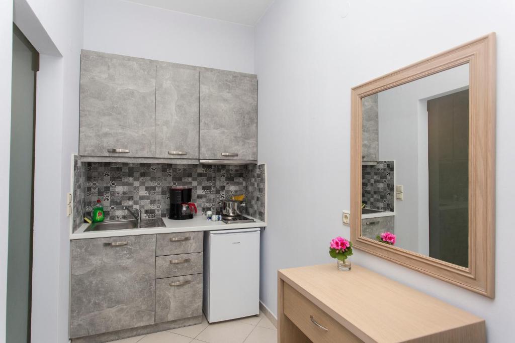 Hotel Loukas Vrachos - Habitación Doble De Lujo Con Ducha
