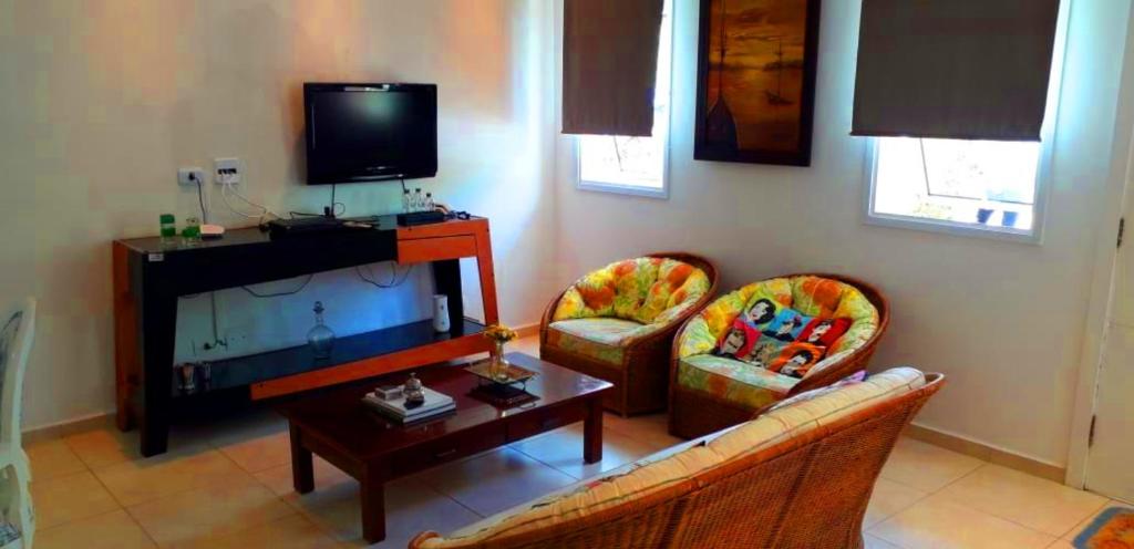  Casa em condomínio familiar com lazer completo