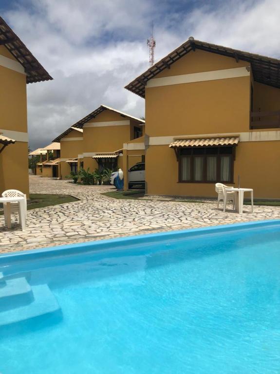  Casa Completa em condomínio à beira mar