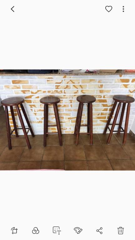  Apartamento com sacada frente ao mar