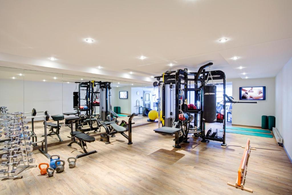 Fitness centrum a/nebo fitness zařízení v ubytování Hotel Zürserhof