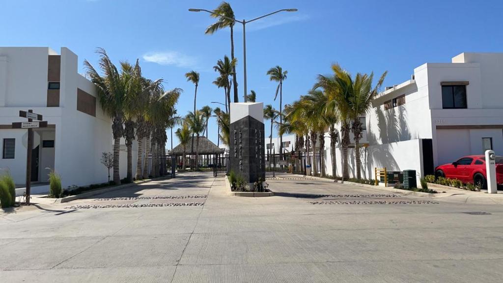 Disfruta de Mazatlán en Palmillas Residencial frente Alberca y cerca de Playas Cerritos