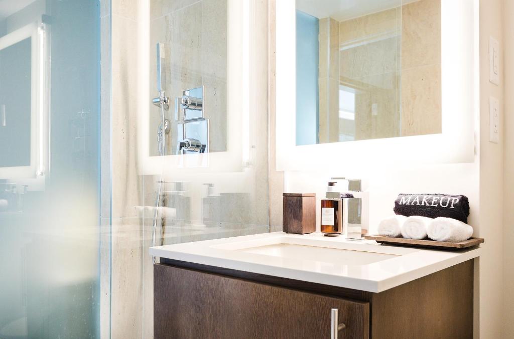 Koupelna v ubytování Iberostar Waves Miami Beach