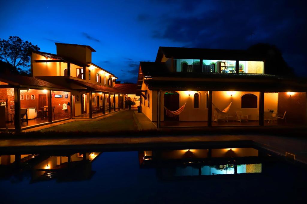  Casa Amarela Colonial - Casa de praia com piscina