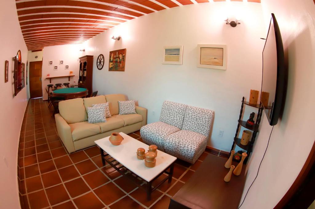 Casa Amarela Colonial - Casa de praia com piscina
