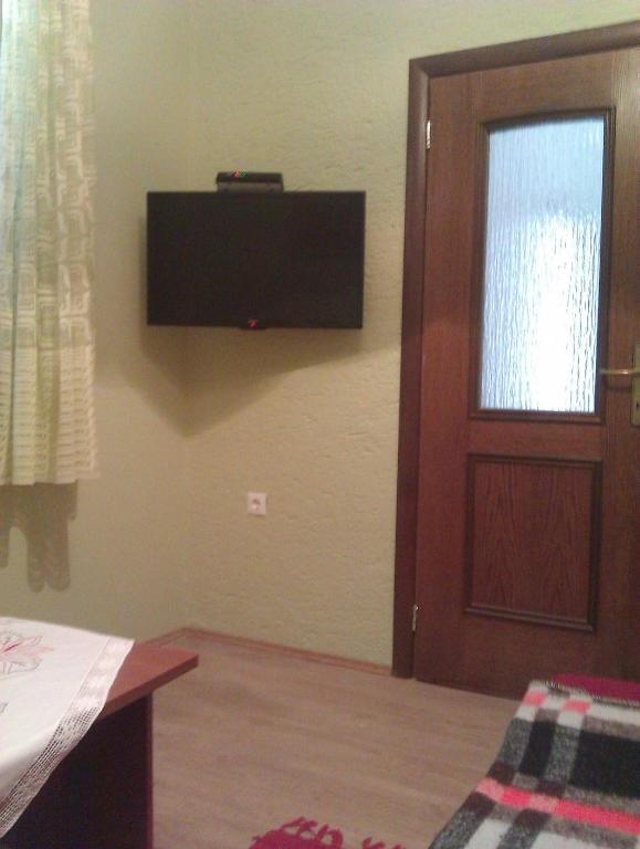 TV a/nebo společenská místnost v ubytování Roza Guest House