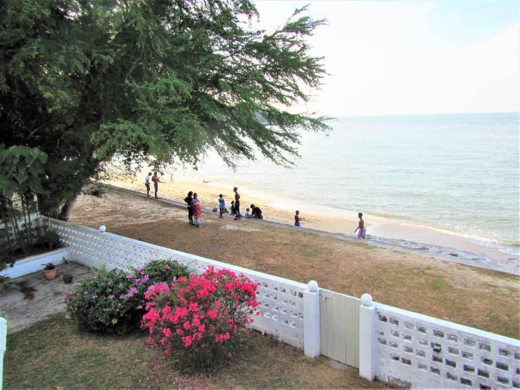 G&T's Beach Front Villa, Tanjung Bungah (updated prices 2024)
