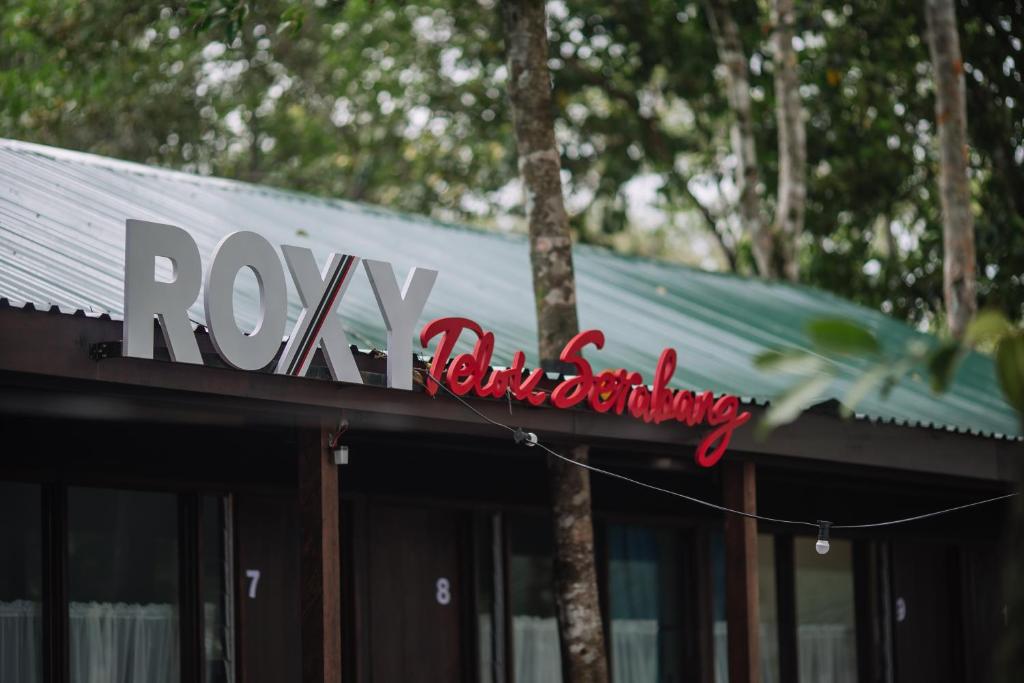 Certifikát, hodnocení, plakát nebo jiný dokument vystavený v ubytování Roxy Telok Serabang