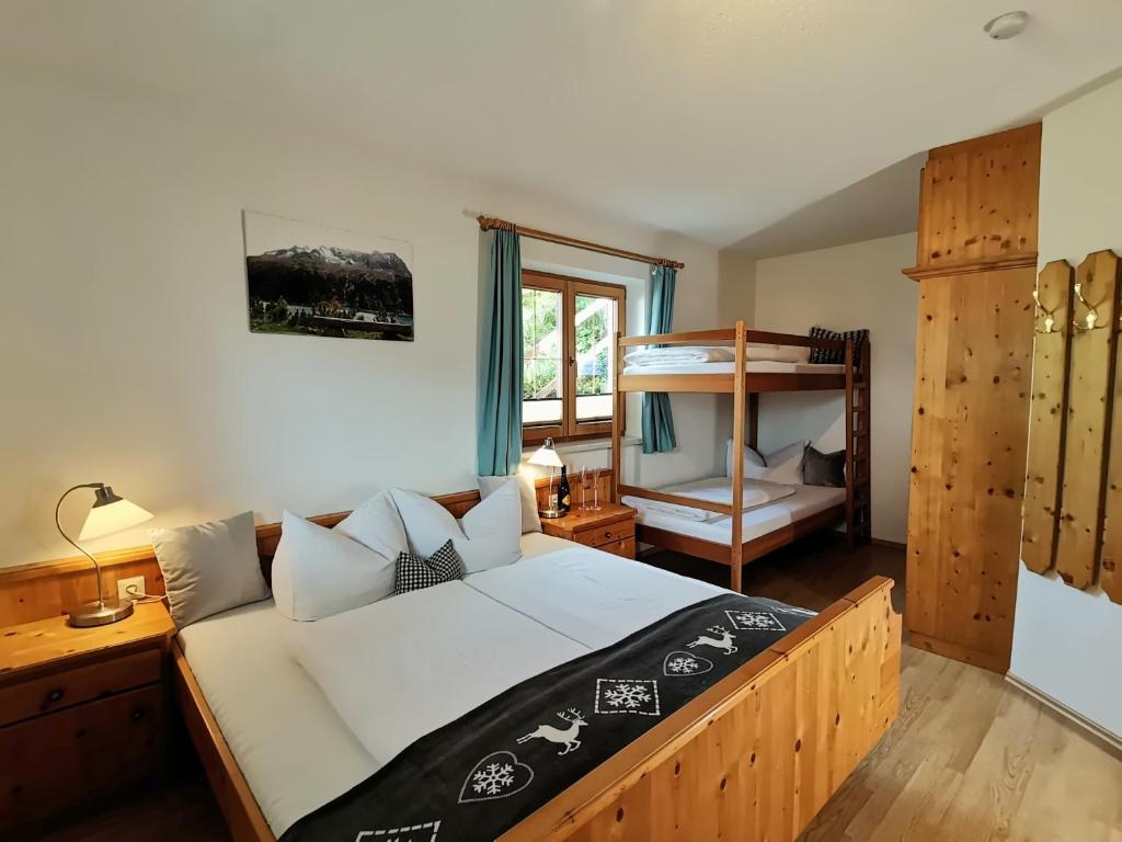 Fotografia z galérie ubytovania Ferienwohnung Point v destinácii Hainzenberg
