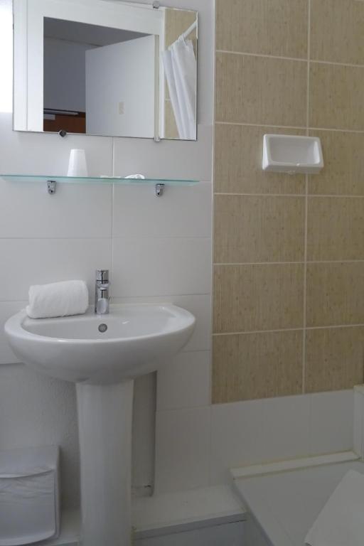 Hôtel Saint-Patrick Cœur de NANTES - Resim 35