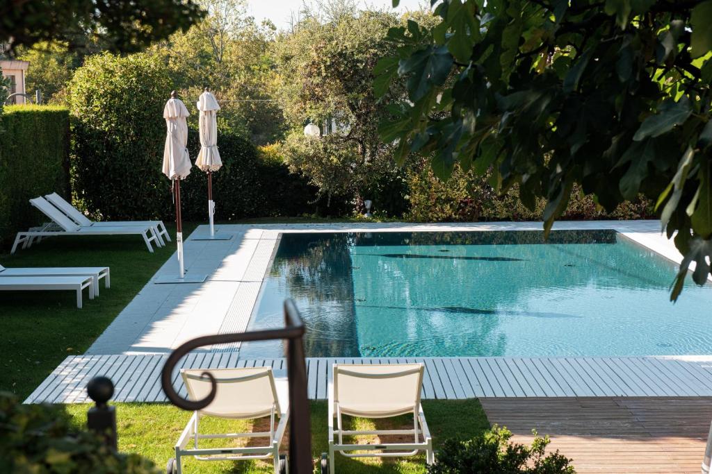 Bazén v ubytování Corte Gondina Boutique Hotel nebo v jeho okolí