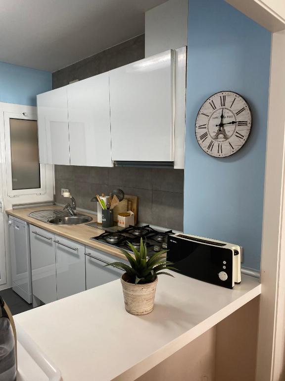 A kitchen or kitchenette at Musclera