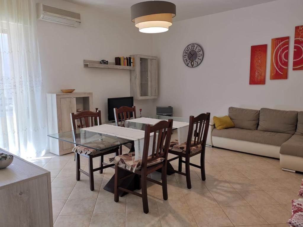 A seating area at Casa Lido Piccolo