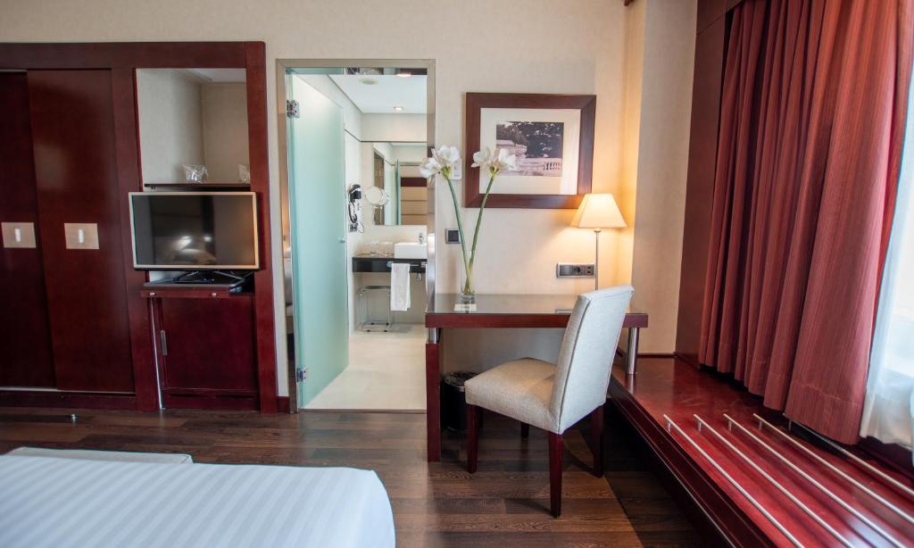 Hotel Andalucía Center - Resim 44