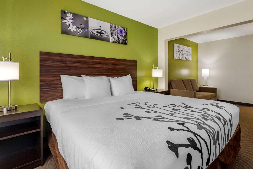 Sleep Inn & Suites Brunswick North photo