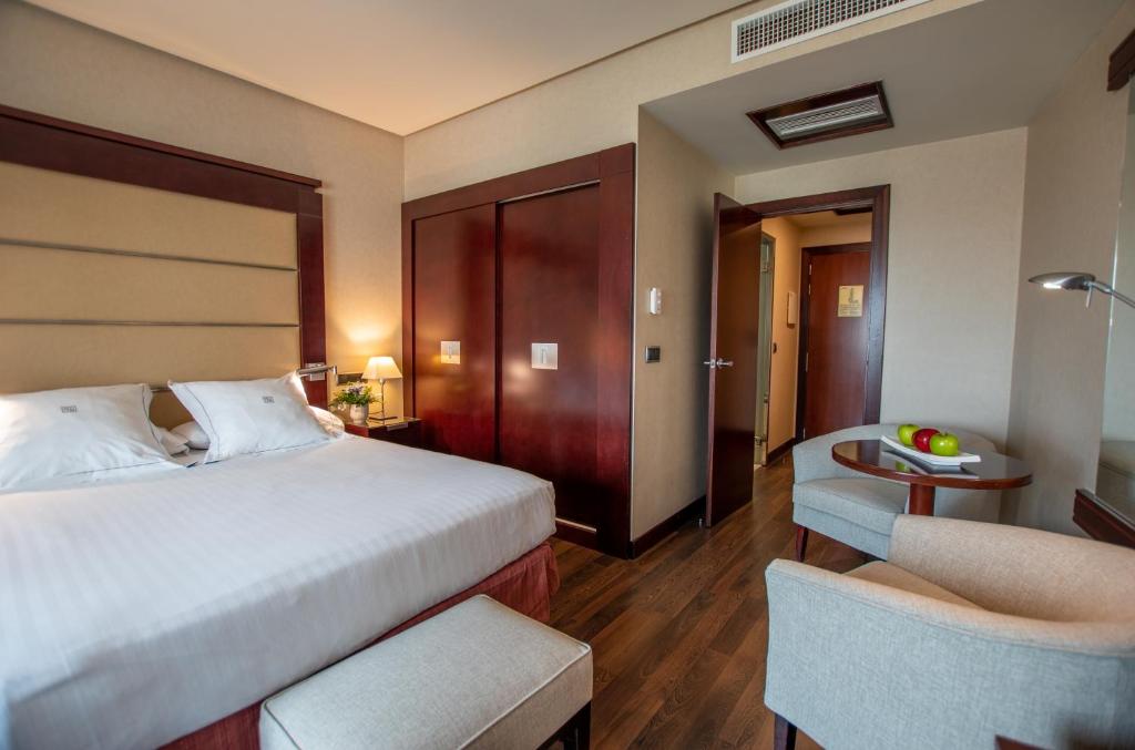 Hotel Andalucía Center - Resim 40