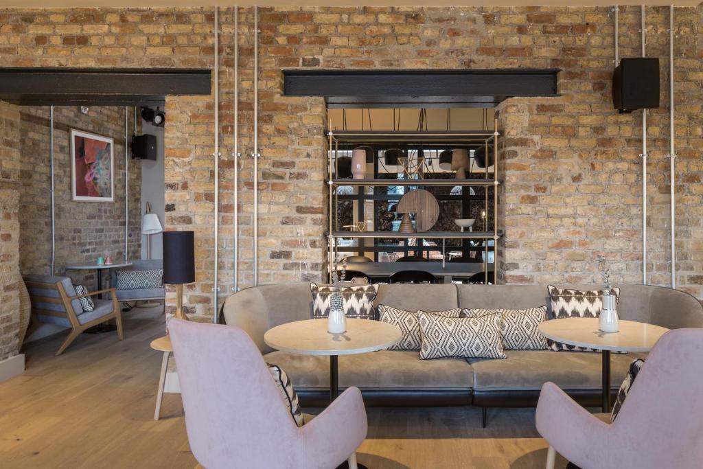 Zanzibar Locke - Resim 25