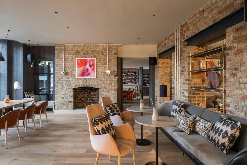 Zanzibar Locke - Resim 5