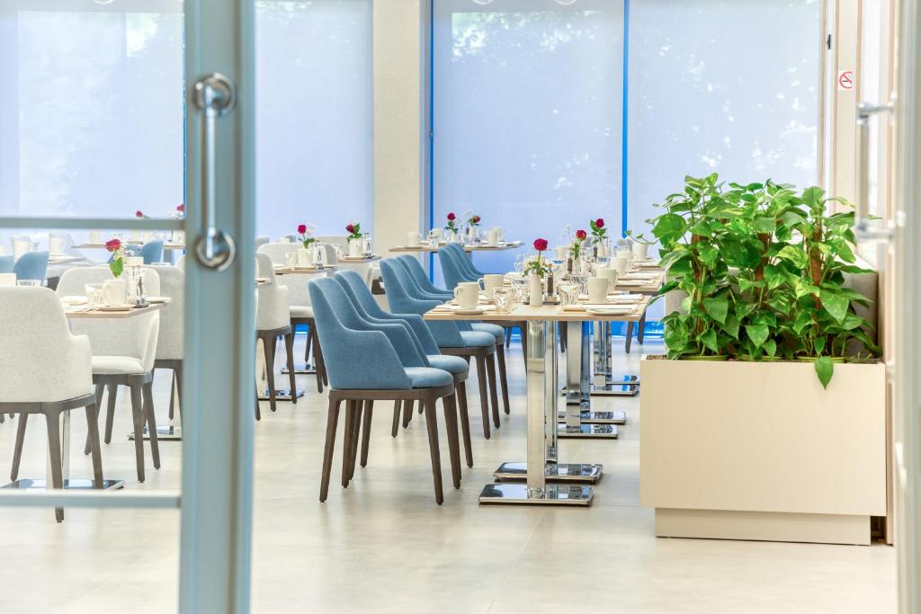 Hyatt Regency Kotor Bay Resort - 5