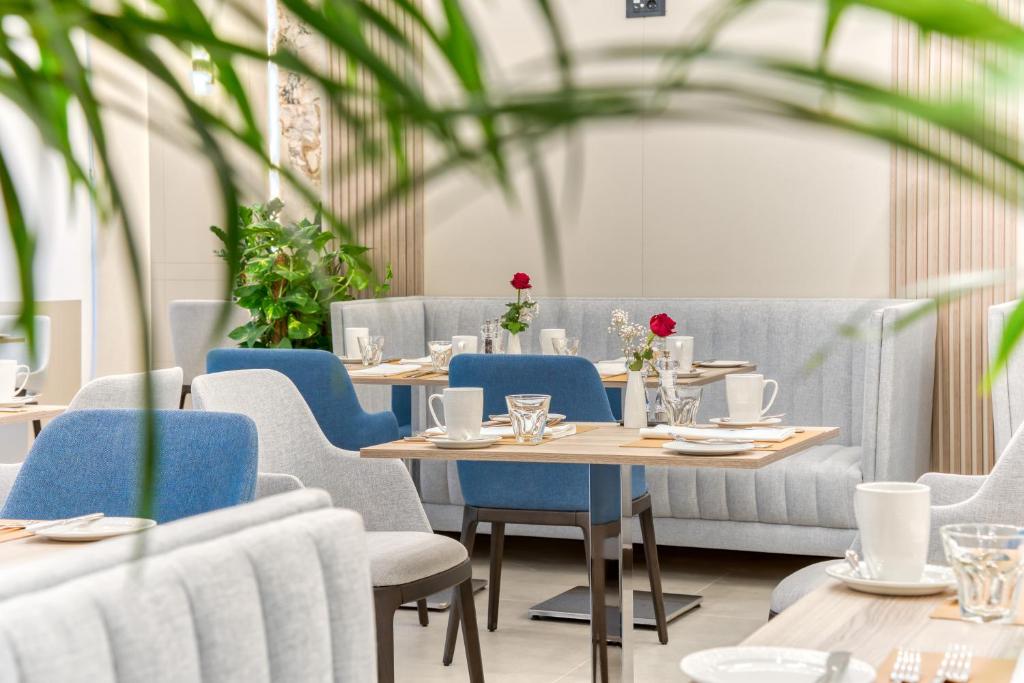 Hyatt Regency Kotor Bay Resort - 4