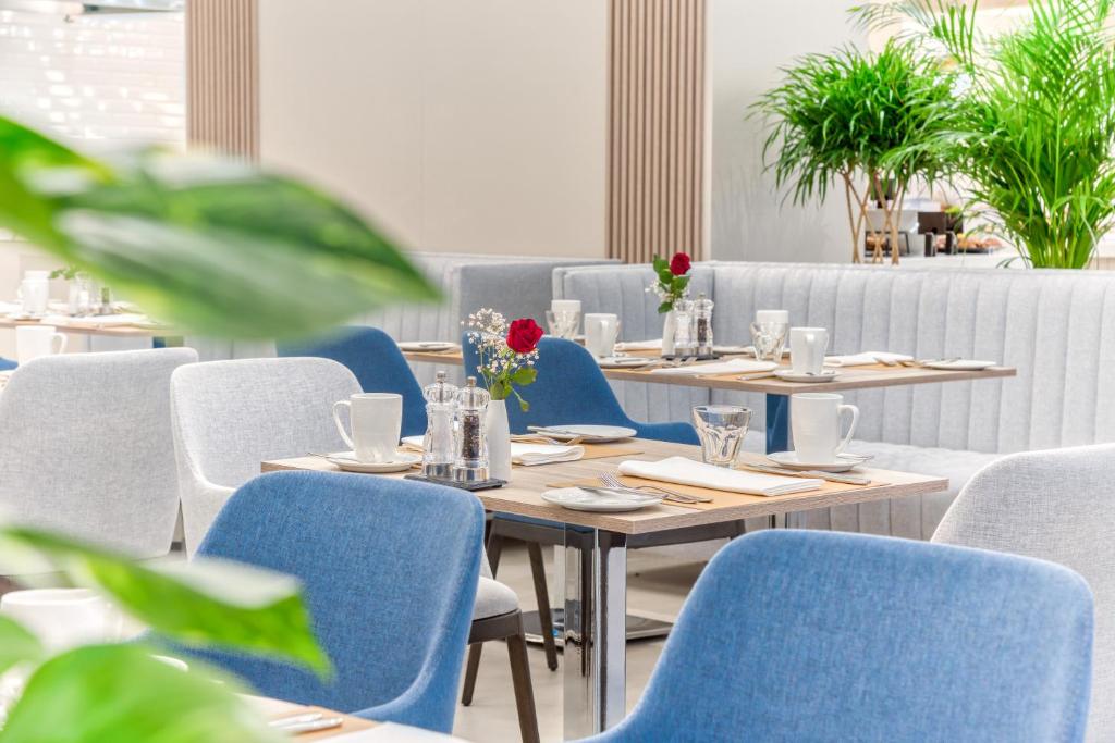 Hyatt Regency Kotor Bay Resort - 3