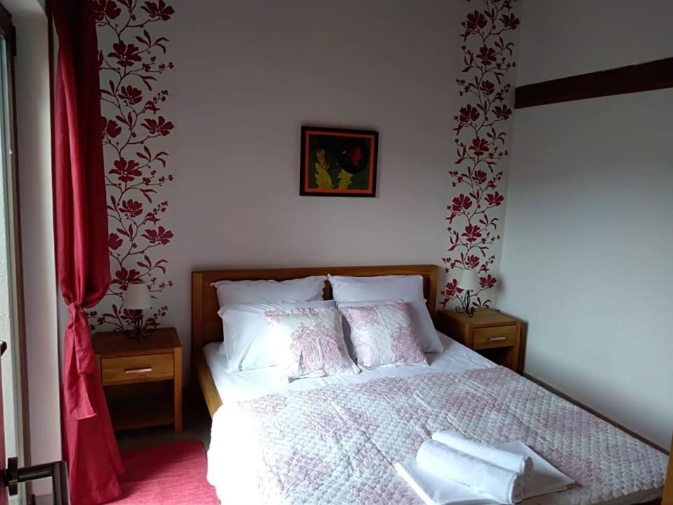 Postel nebo postele na pokoji v ubytování Holiday Home Vinisce (3484)